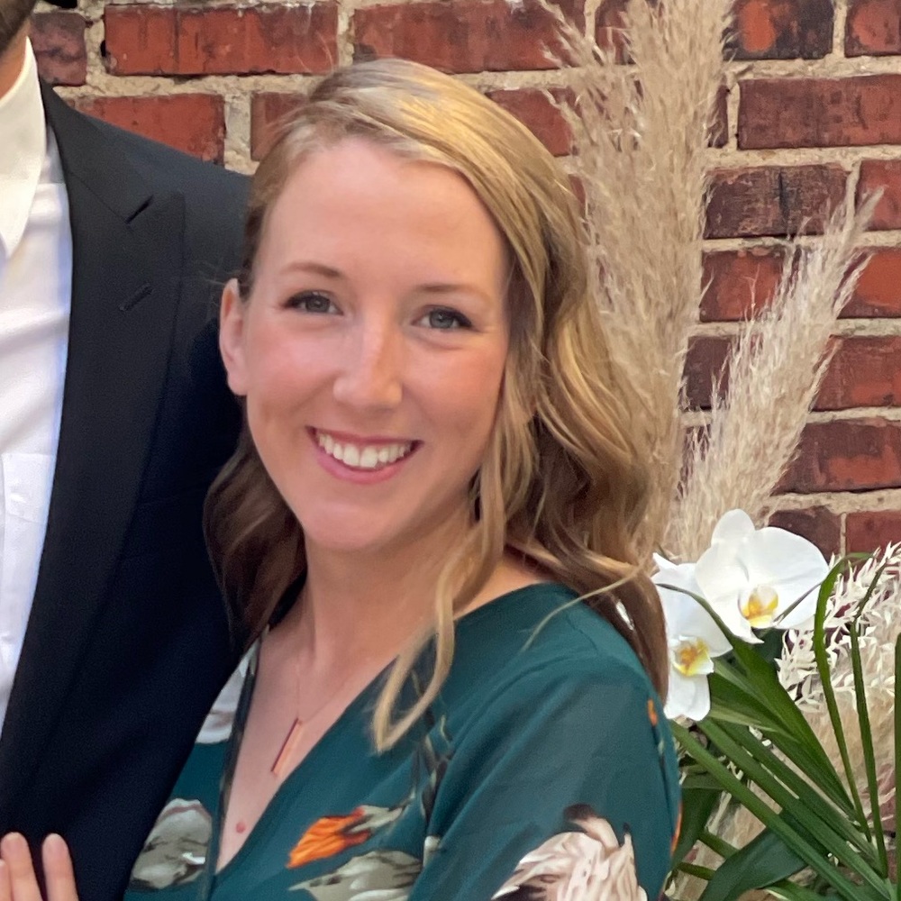 Meet your Posher, Kelly